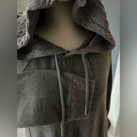 Kori Cableknit Charcoal Hooded Sweatshirt - Picture 8 of 8